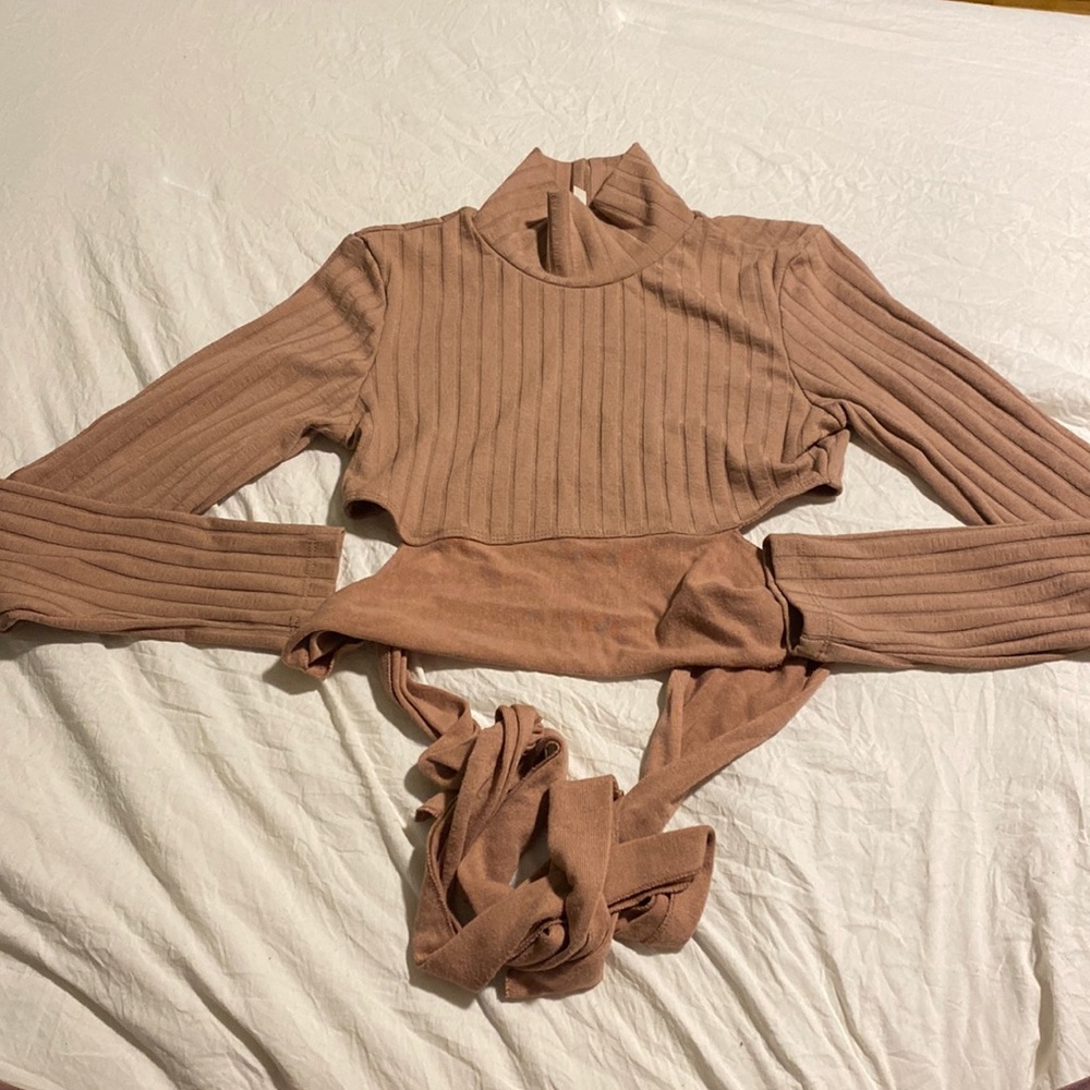 KikiRiki Ribbed Tie back knit top